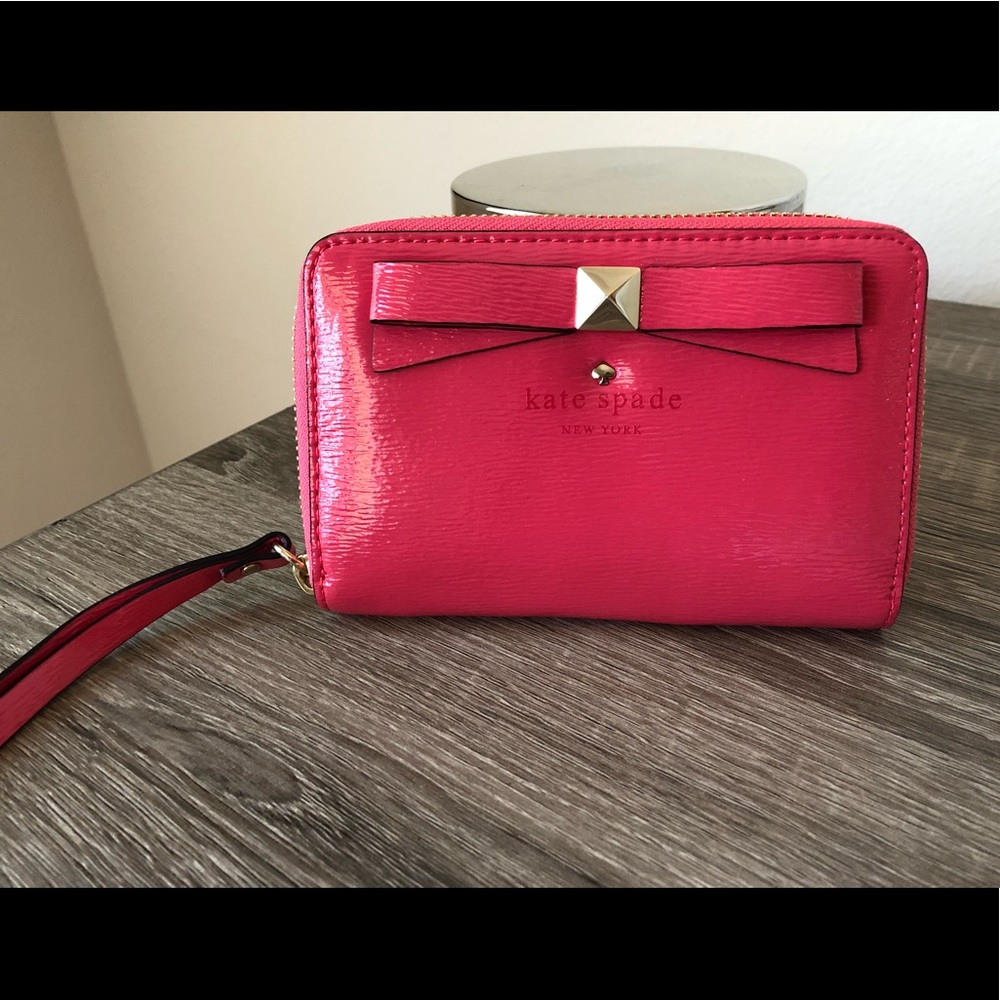 Kate Spade Beacon Court Wallet Wristlet